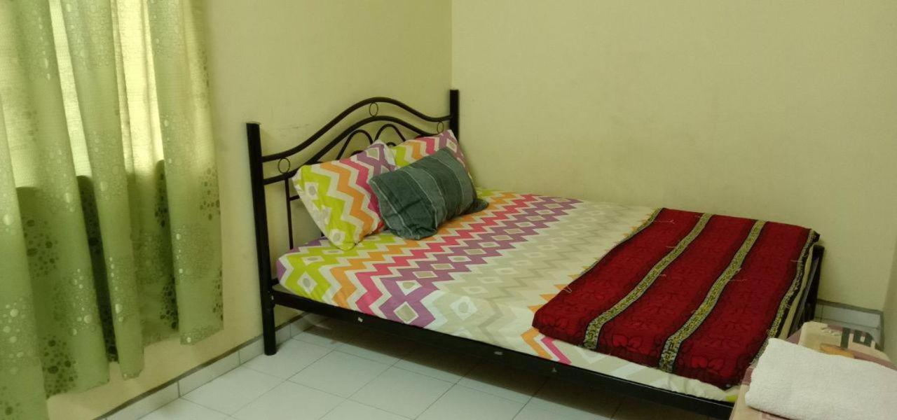 Bajet Homestay - Low Cost Houses Kuantan Exterior photo